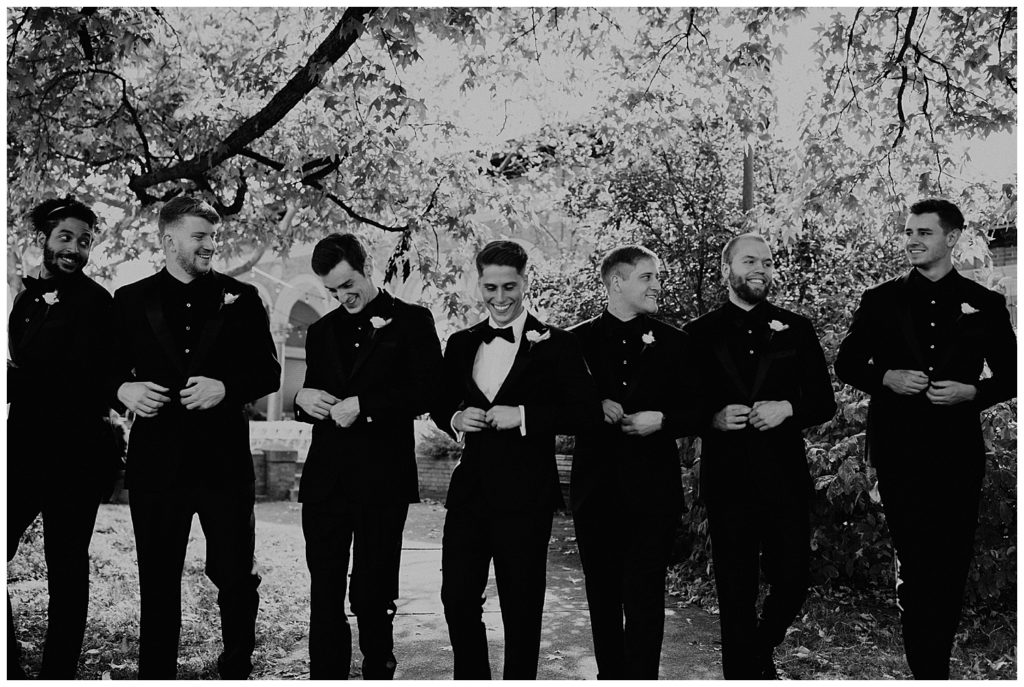 groomsmen group portraits