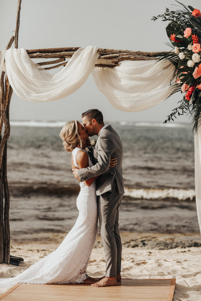 bride and groom getting married on the beach in Cayman Islands