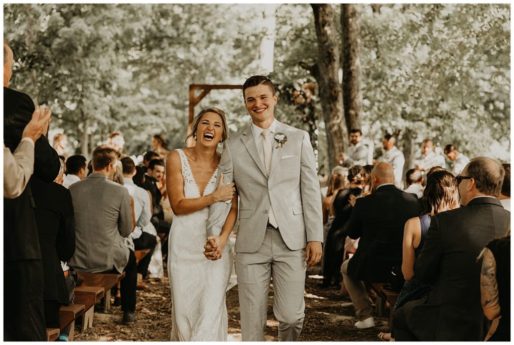 wedding ceremony at the marmalade lily in loveland ohio